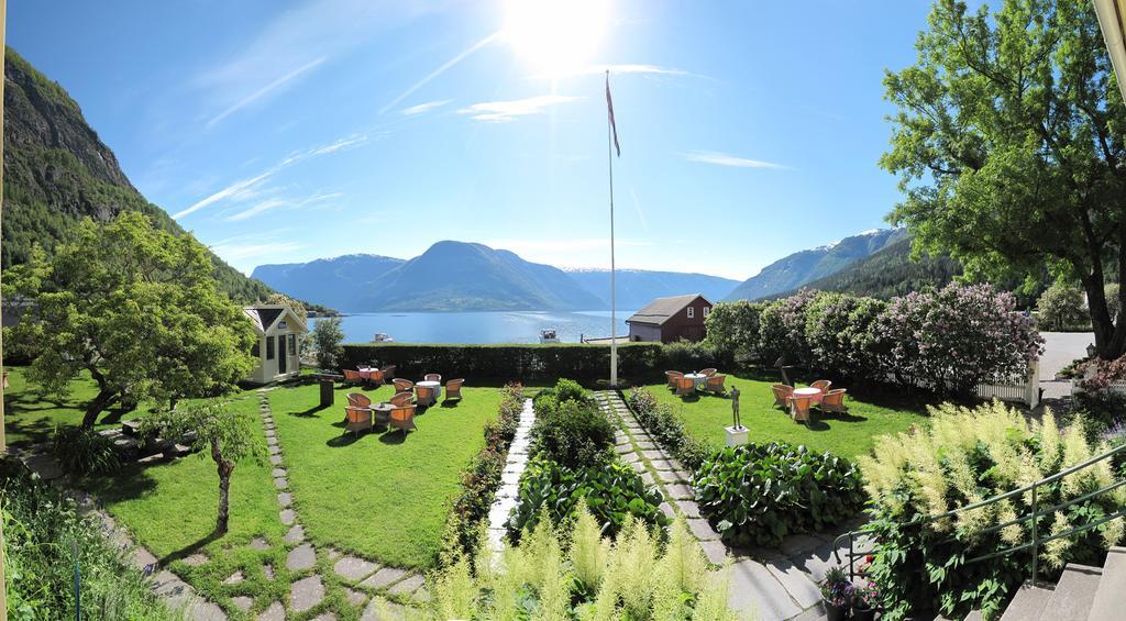 Walaker Hotel Solvorn Esterno foto