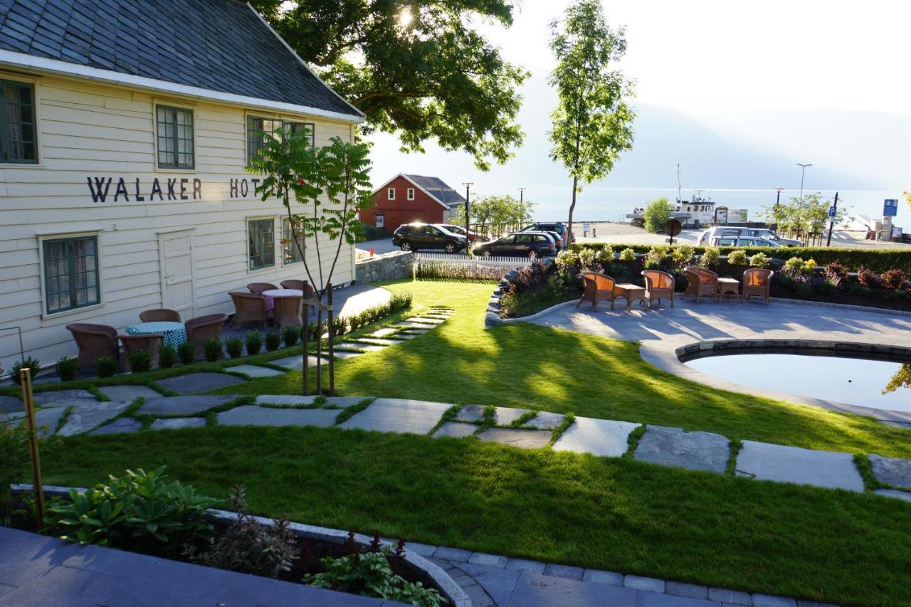 Walaker Hotel Solvorn Esterno foto
