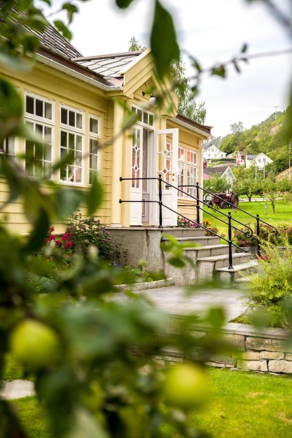 Walaker Hotel Solvorn Esterno foto