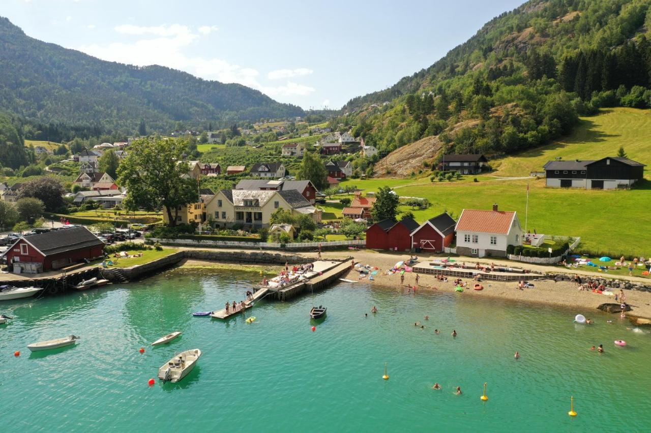 Walaker Hotel Solvorn Esterno foto